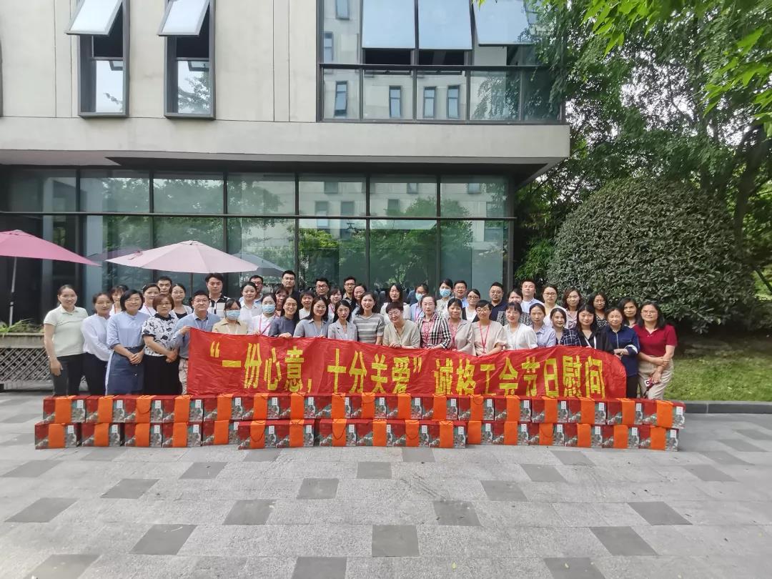 誠(chéng)格端午節(jié).jpg